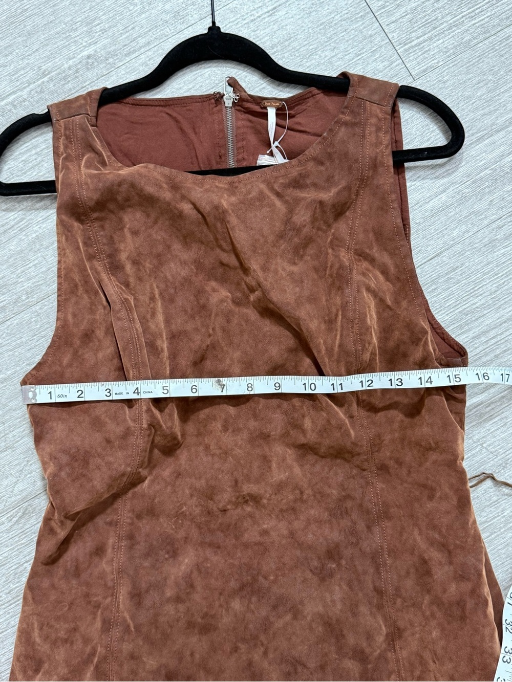 Free People Atlas Faux Suede Mini Dress Chicory Coffee Open Back Size L NWT - Picture 5 of 8